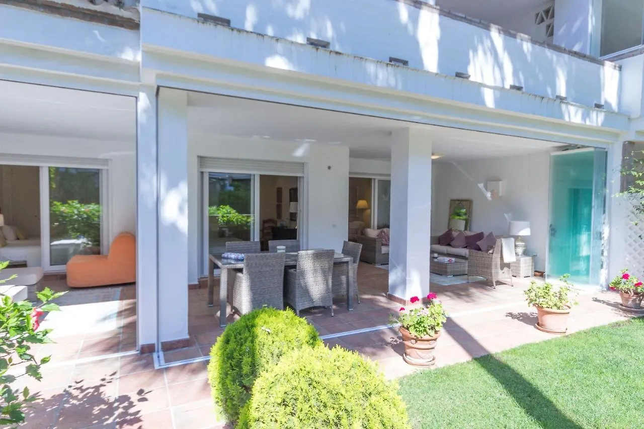 Las Canas Beach, Ground Floor First Line Beach, Marbella Golden Mile Apartment