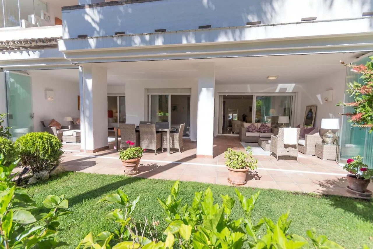 Apartment Las Canas Beach, Ground Floor First Line Beach, Marbella Golden Mile Spain